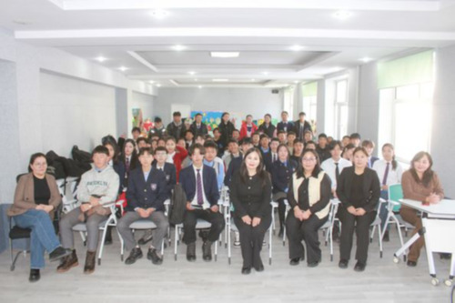 Архангай аймгийн ЕБС-ийн сурагчдад байгаль орчны чиглэлээр сургалт зохион байгууллаа