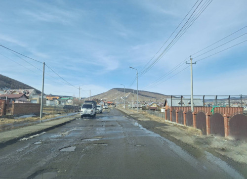 Нийслэлийн 36 байршилд 74 км авто замыг засаж, шинэчилнэ