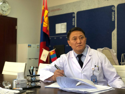 ХСҮТ-ийн даргаар ажиллаж байсан Н.Эрдэнэхүүг ажлаас чөлөөлсөн ЭМ-ийн сайд асан Т.Мөнхсайханы шийдвэрийг шүүхээс хүчингүй болгожээ