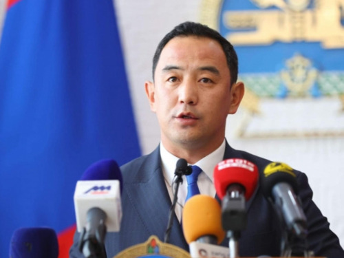 УИХ-ын нэр бүхий гишүүний зүгээс Монгол Улсын Ерөнхийлөгчийг онц хүнд гэмт хэрэгт илтэд гүтгэсэн, ёс зүйгүй, хариуцлагагүй мэдээллийг удаа дараа гаргаж буйд харамсаж байна